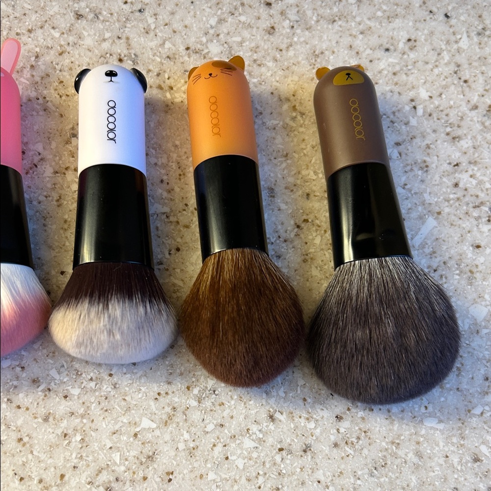 Adorable Animal Makeup Brush Set - Pink, White, Brown, Gray - Picture 8 of 13